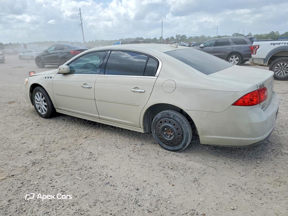 Buick Lucerne 2011