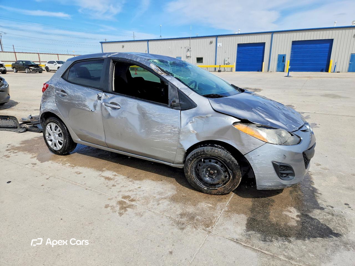 Mazda 2 2012