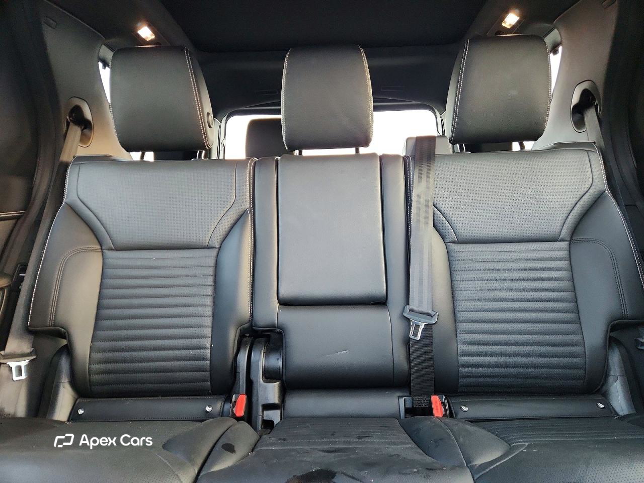 Land Rover Discovery 2023