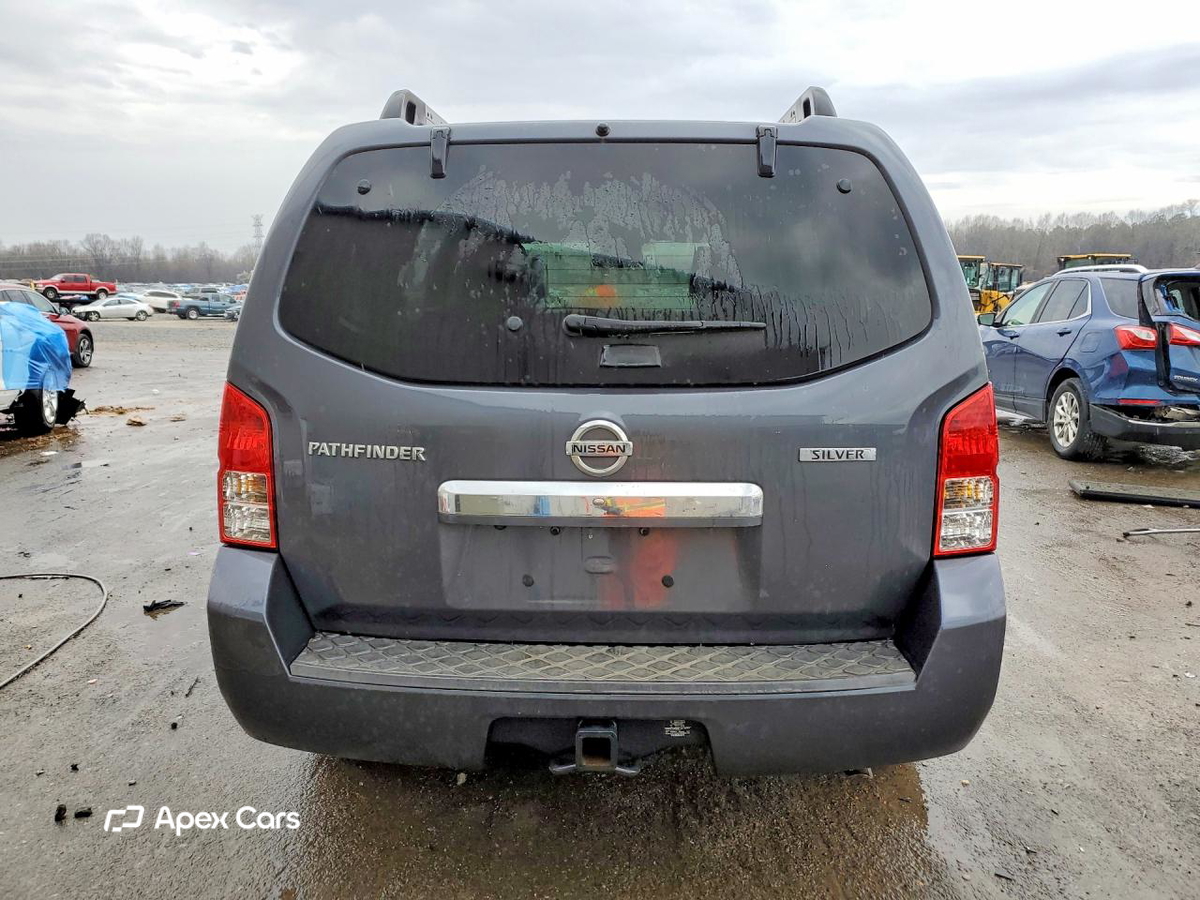 Nissan Pathfinder 2012