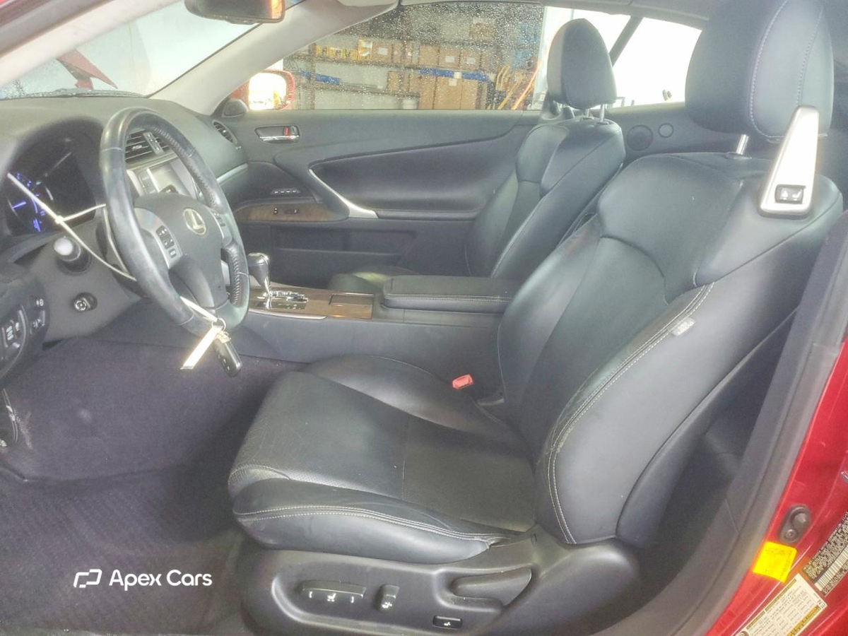 Lexus IS 2014