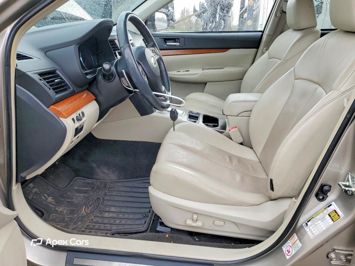 Subaru Outback 2014