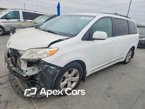 Toyota Sienna 2012 - Image 1 of 14