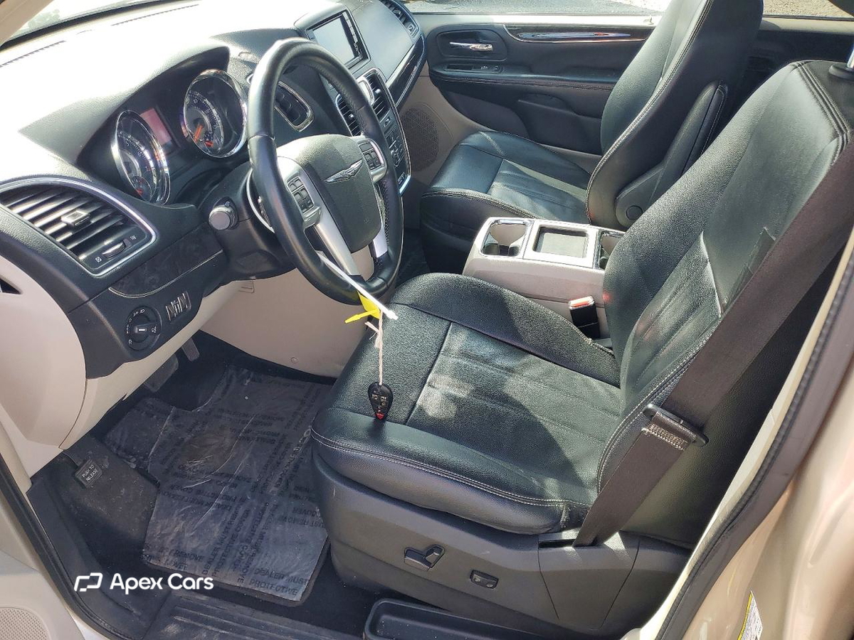 Chrysler Voyager 2013