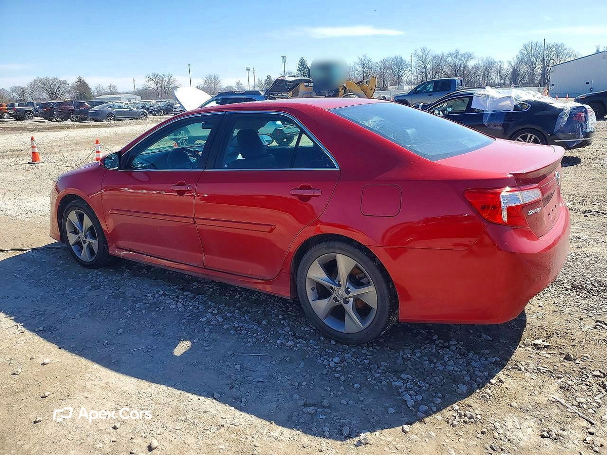 Toyota Camry 2014