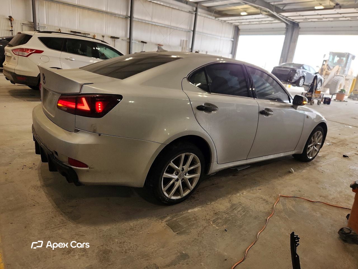 Lexus IS 2013