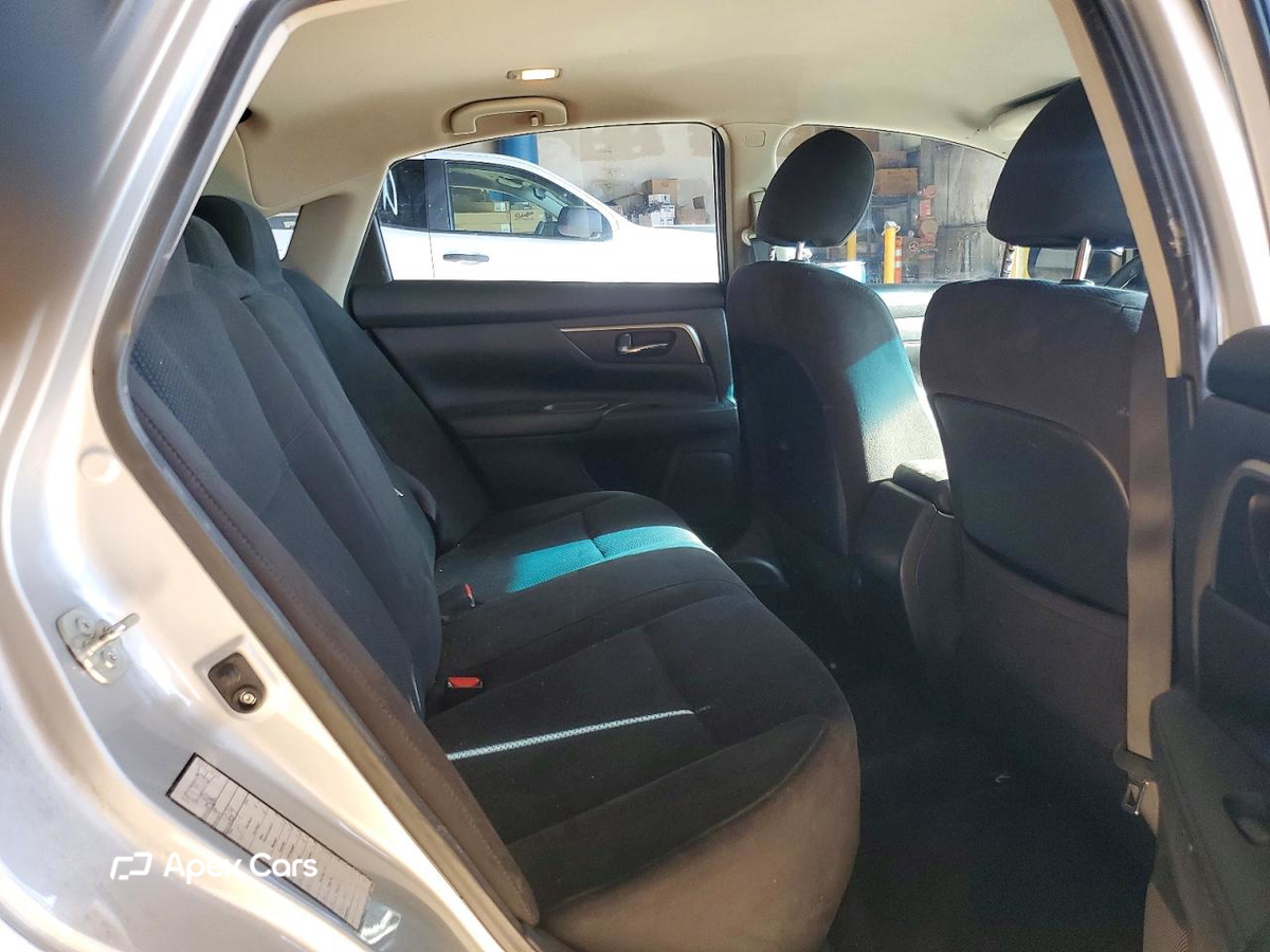 Nissan Altima 2015