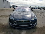 Tesla Model S 2015