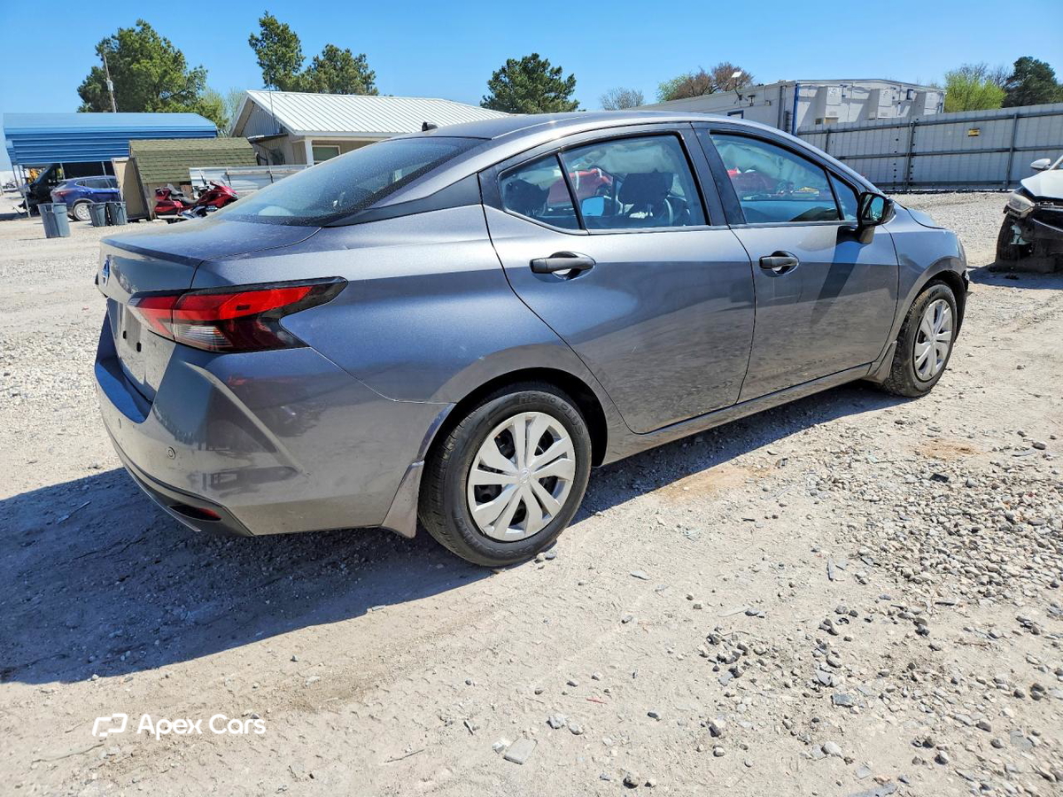Nissan Versa 2020