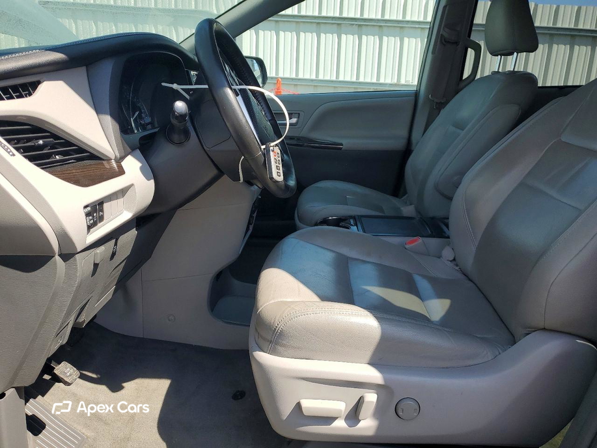 Toyota Sienna 2018
