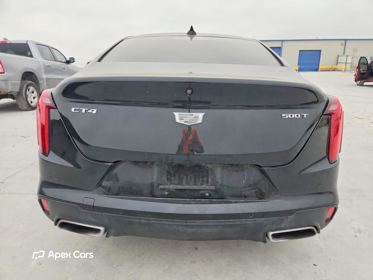 Cadillac CT4 2021