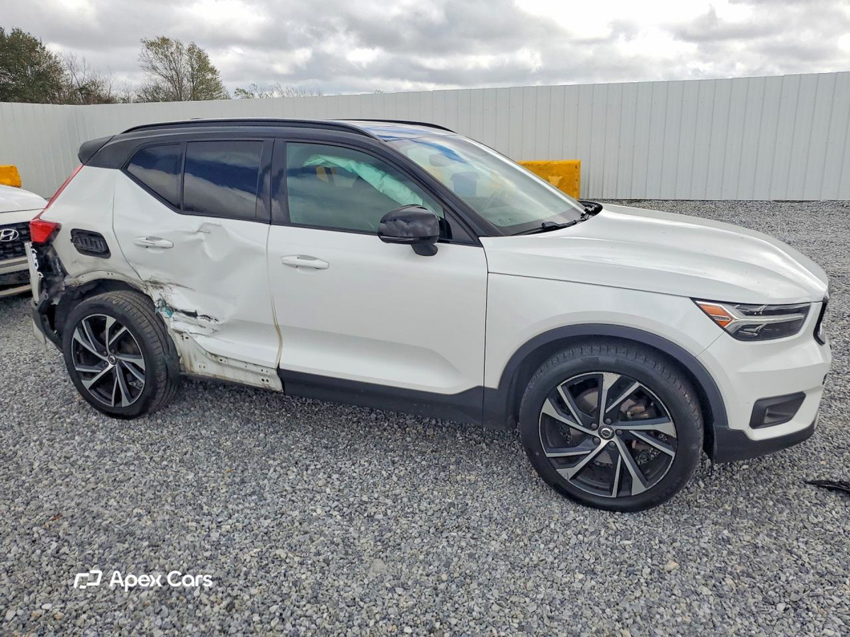 Volvo XC40 2019