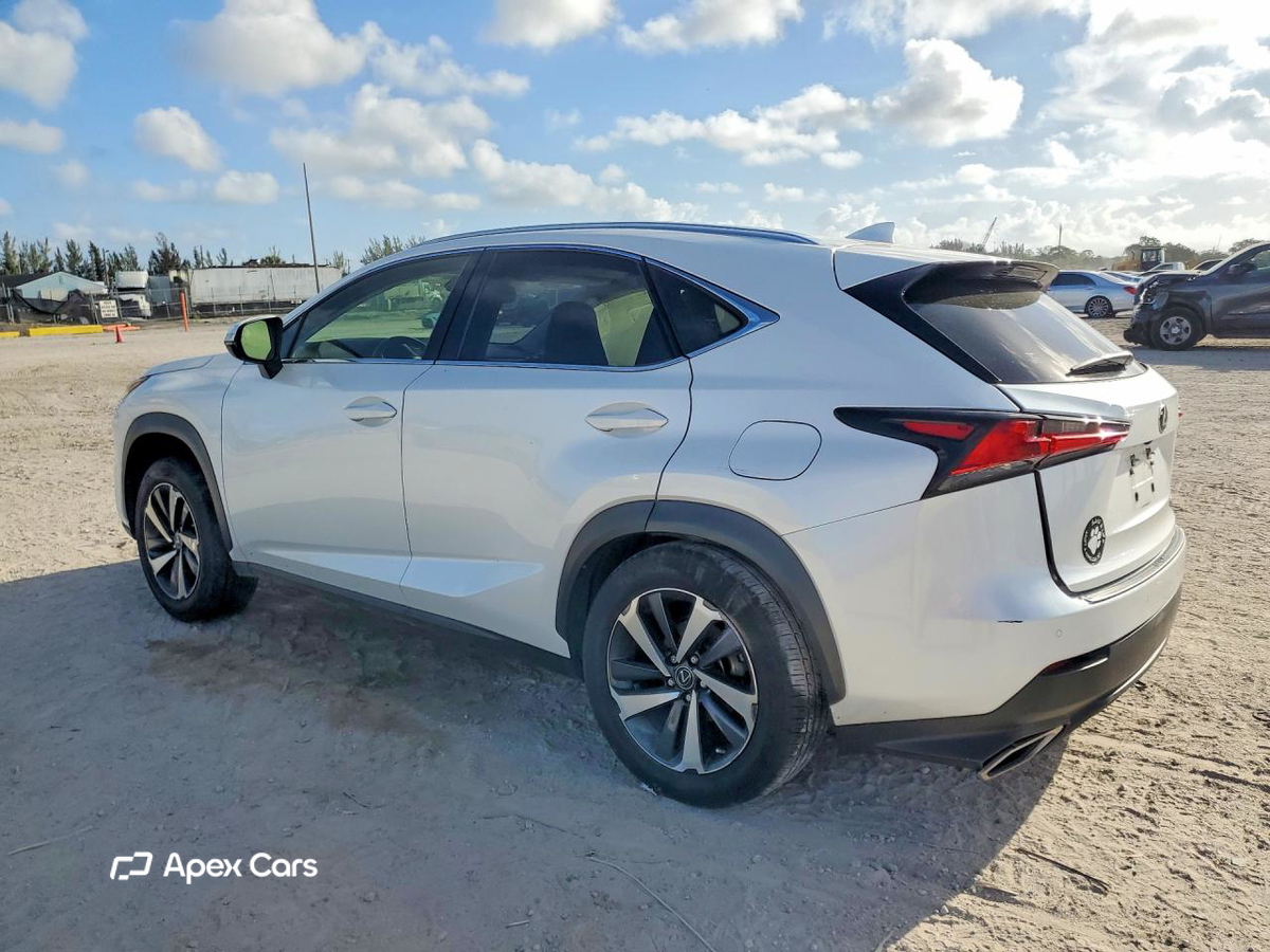 Lexus NX 2021