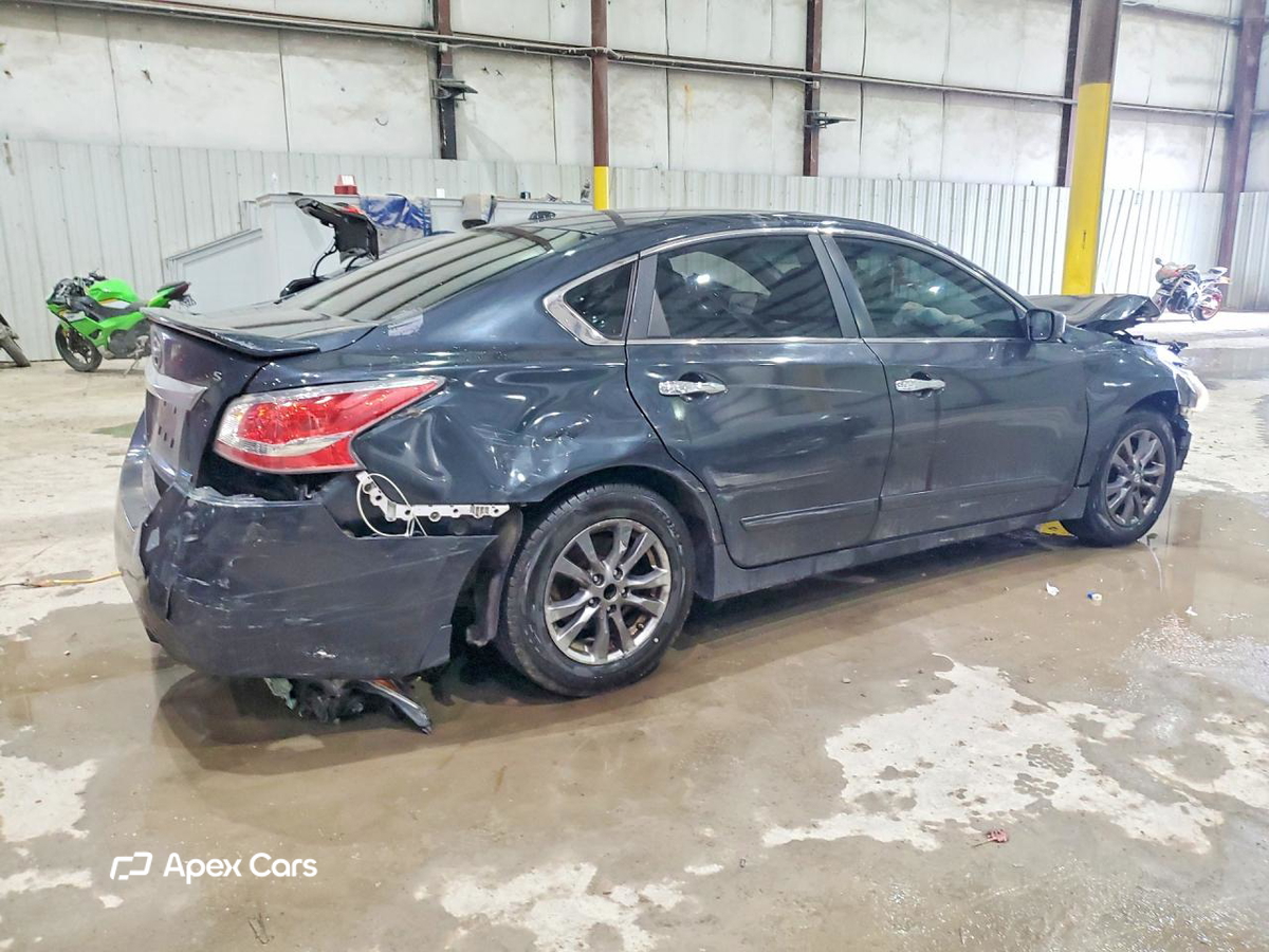 Nissan Altima 2015
