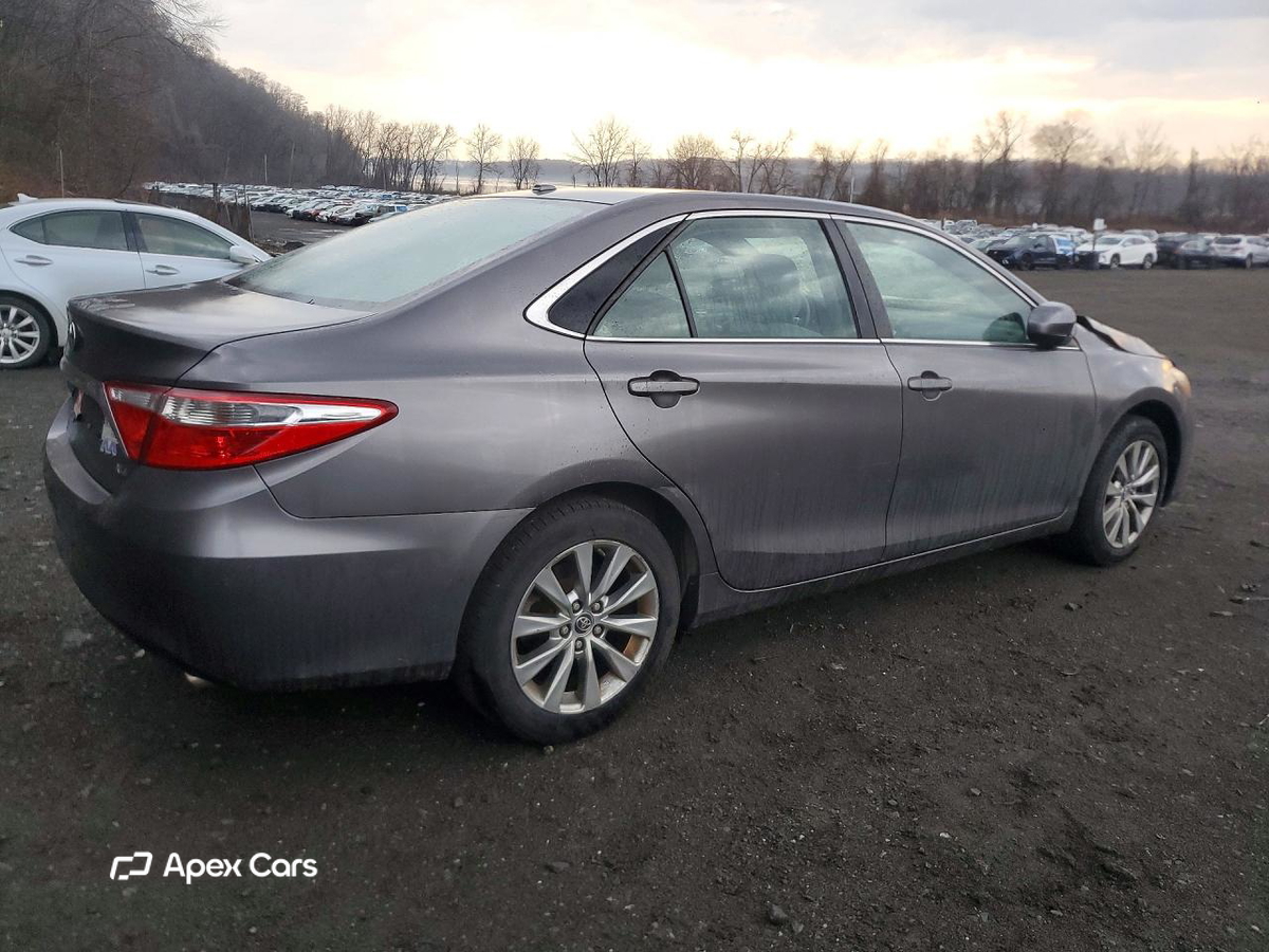 Toyota Camry 2016