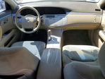 Toyota Avalon 2005