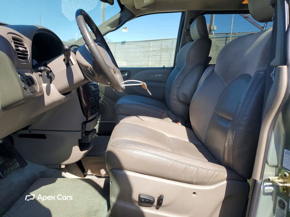 Chrysler Voyager 2003