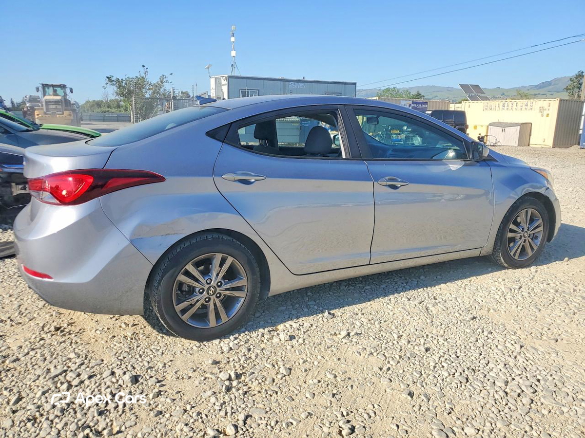 Hyundai Elantra 2016