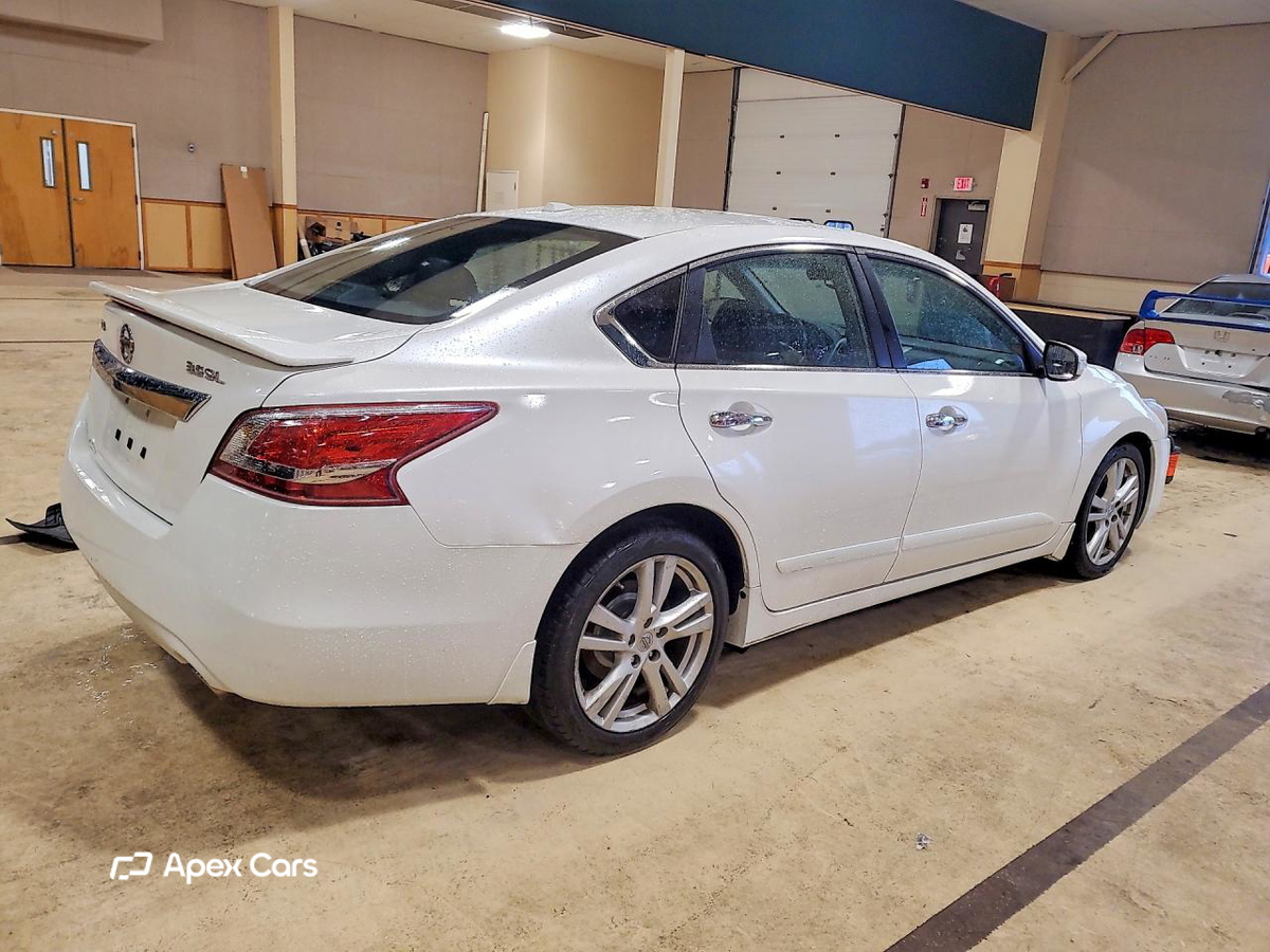 Nissan Altima 2013