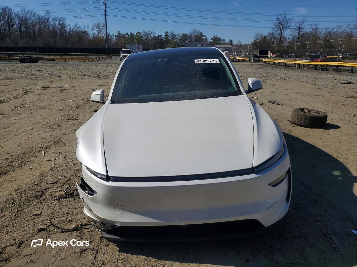 Tesla Model Y 2026