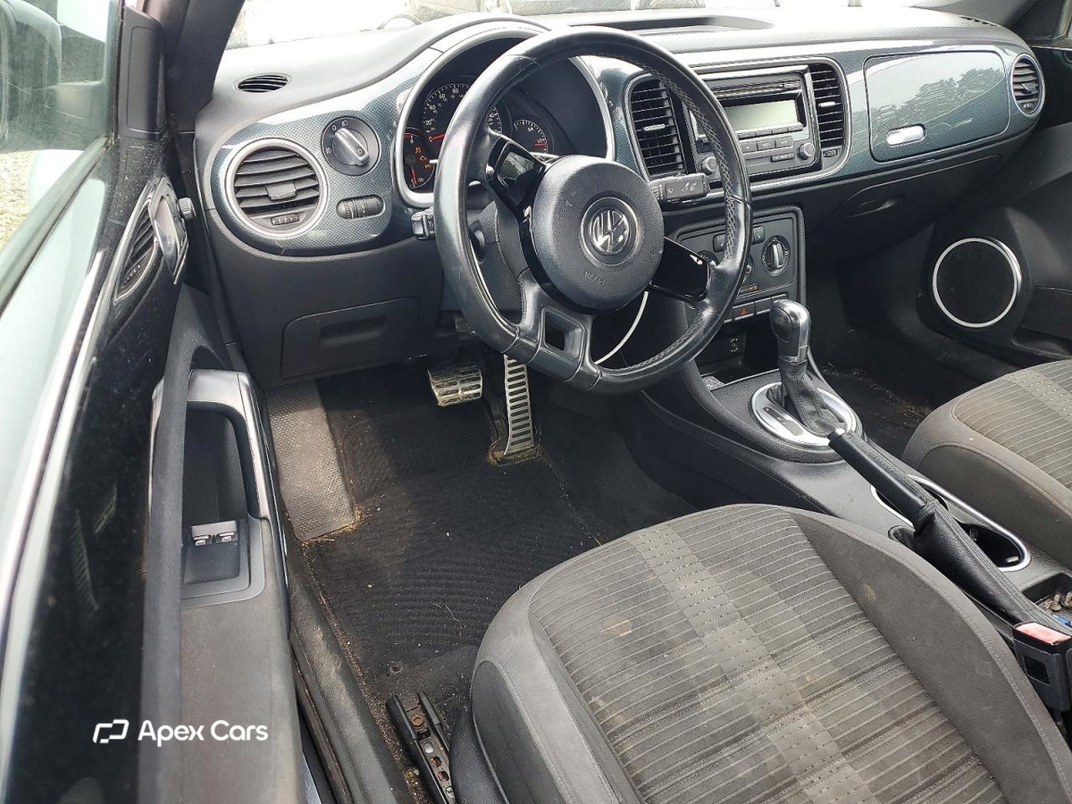 Volkswagen Beetle 2012