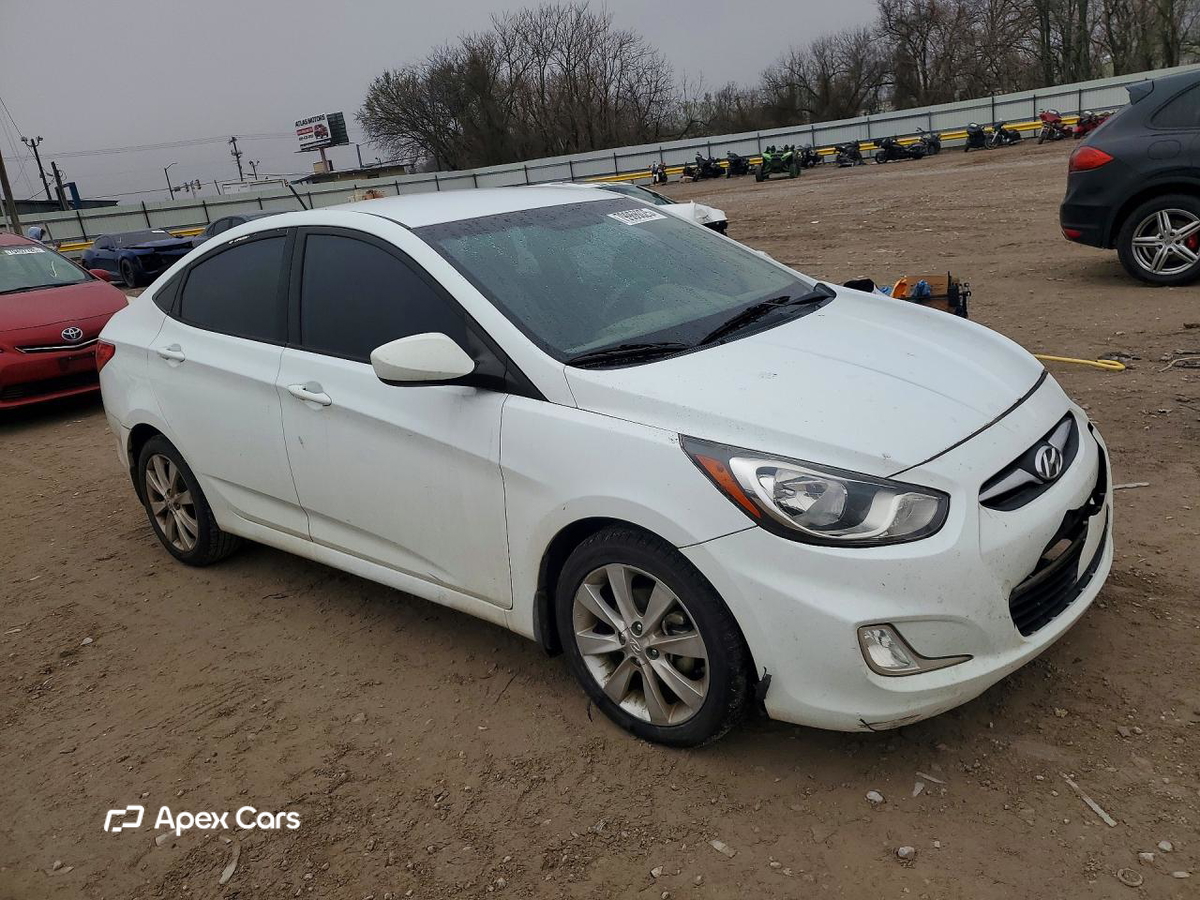 Hyundai Accent 2013