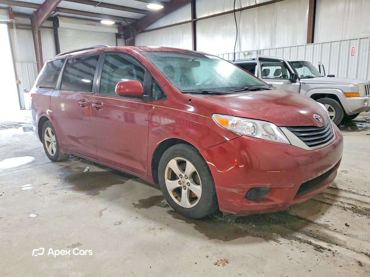 Toyota Sienna 2011