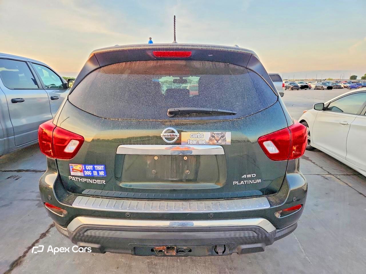 Nissan Pathfinder 2018