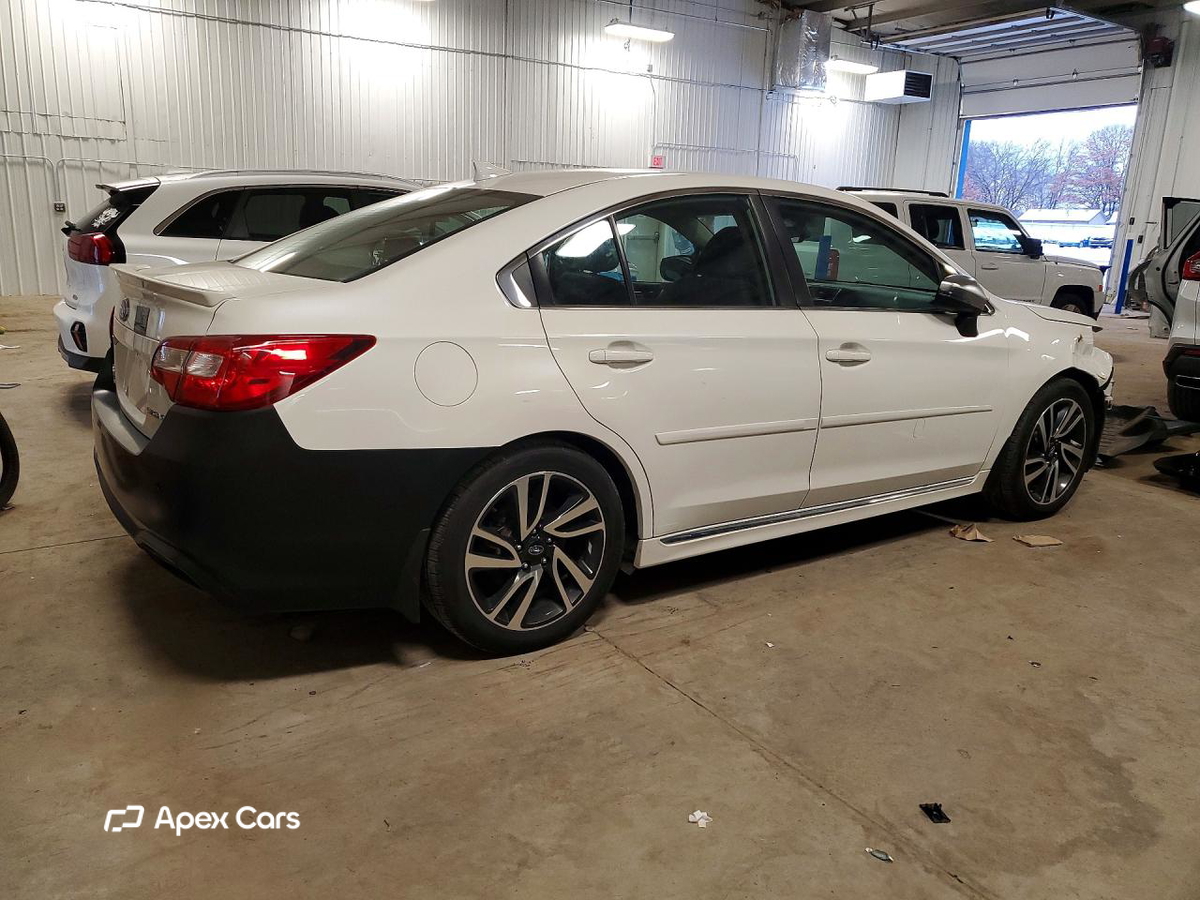 Subaru Legacy 2018