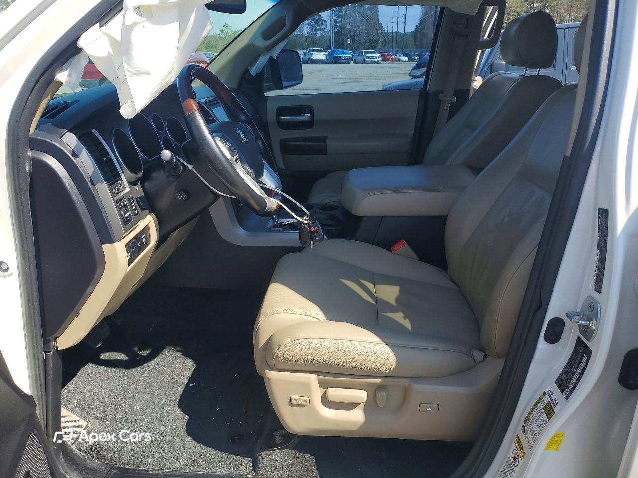 Toyota Sequoia 2016