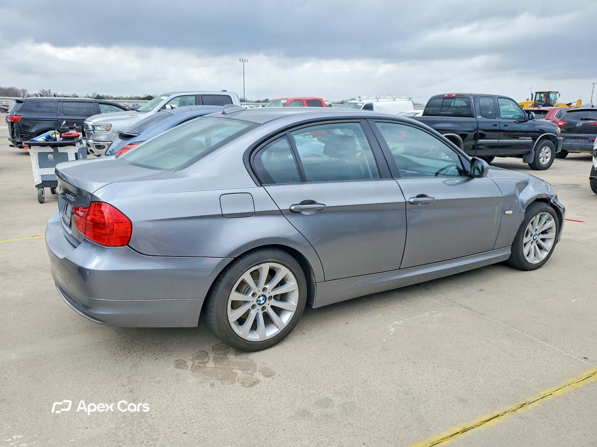 BMW Series 3 2011