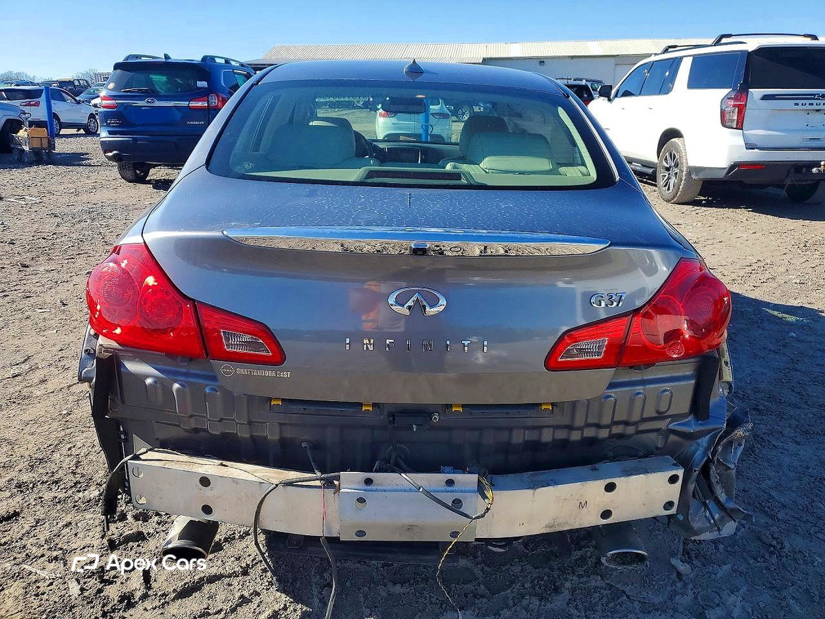 Infiniti G 2012