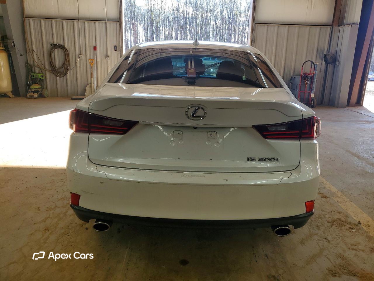 Lexus IS 2016