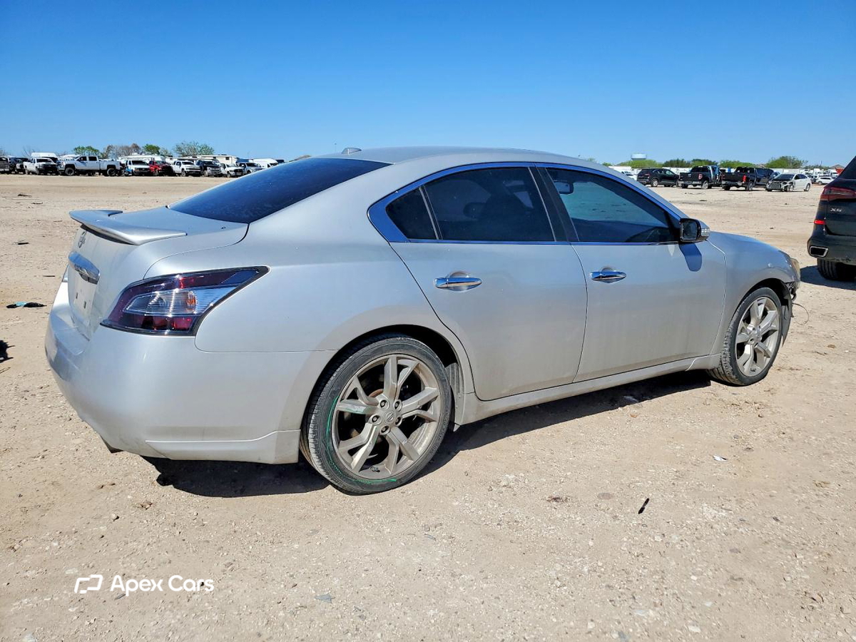 Nissan Maxima 2012