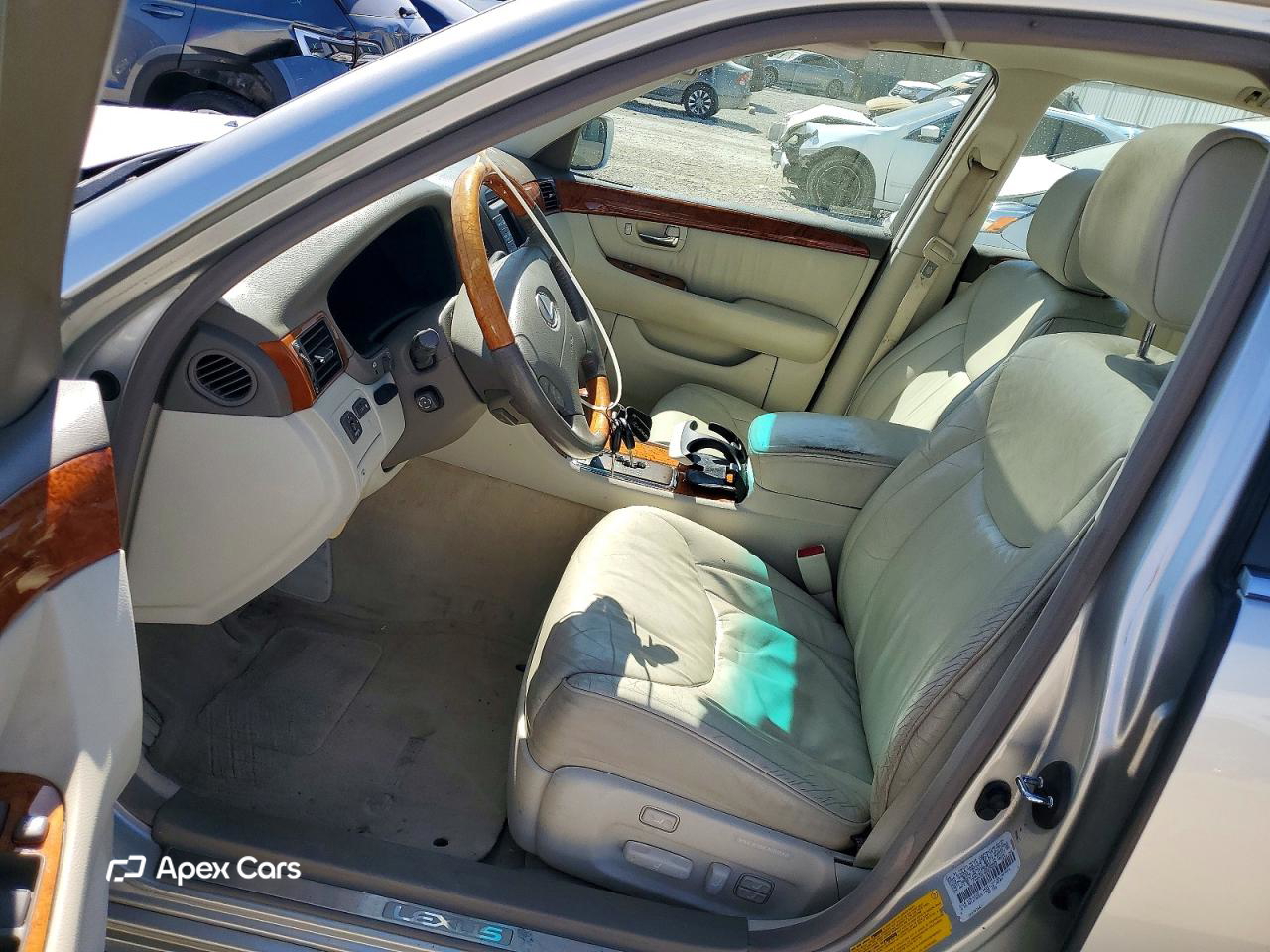 Lexus LS 2002