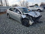 Nissan Sentra 2016