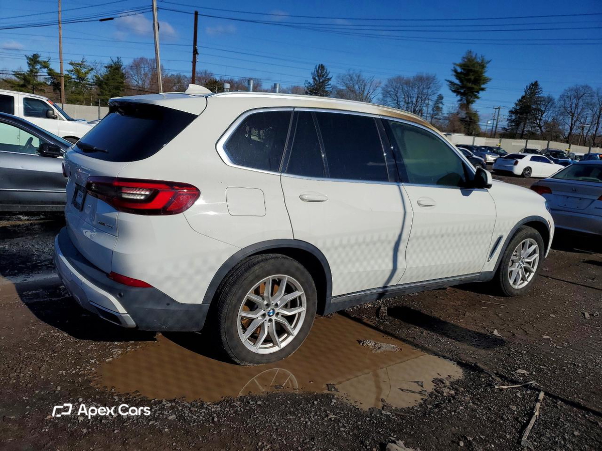 BMW X5 2021