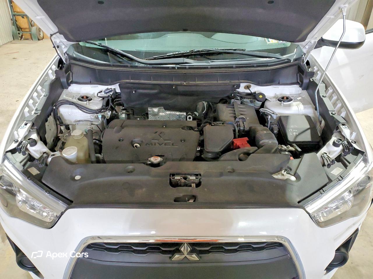 Mitsubishi Outlander 2015