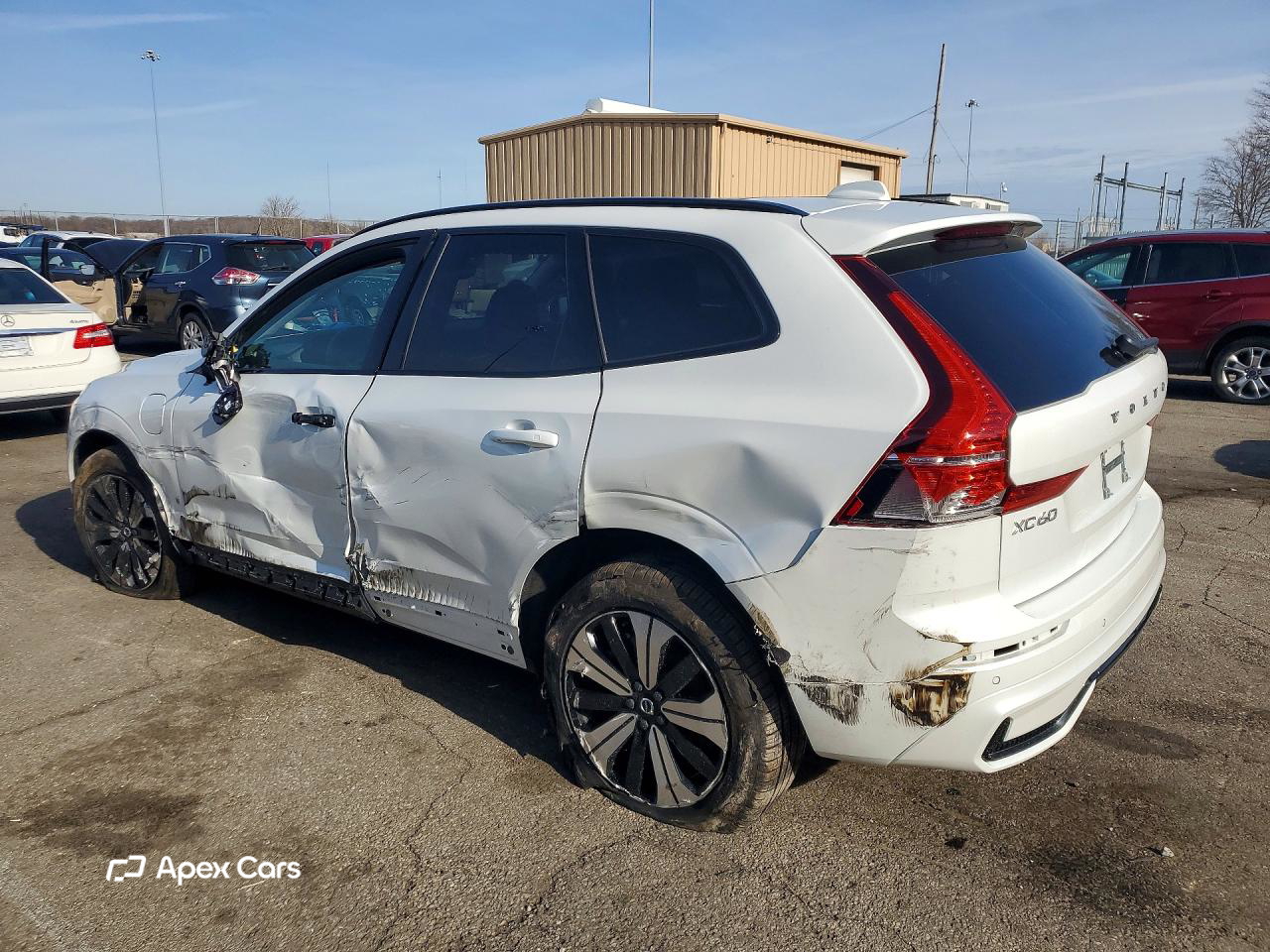 Volvo XC60 2025