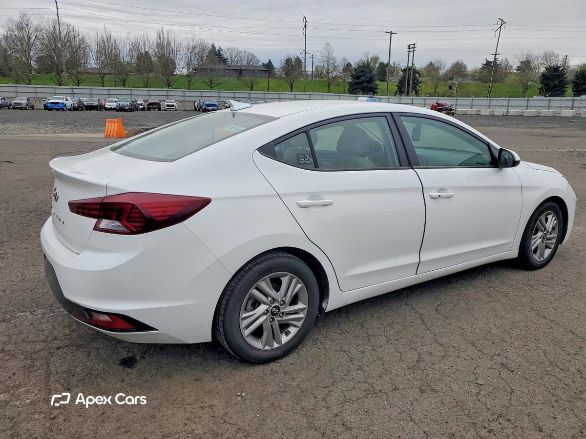 Hyundai Elantra 2020