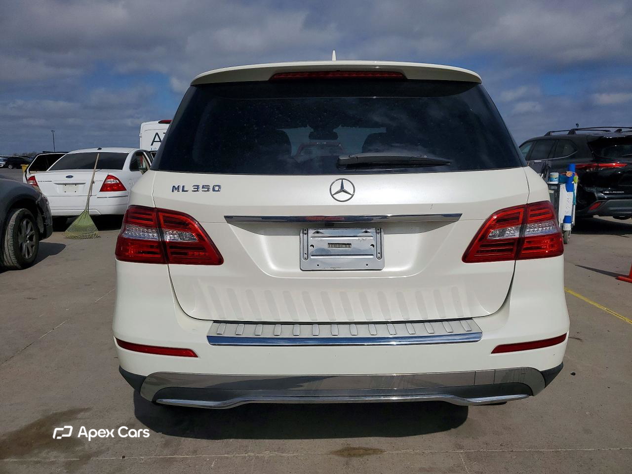 Mercedes-Benz  2013