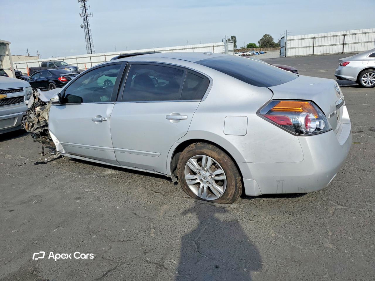 Nissan Altima 2011