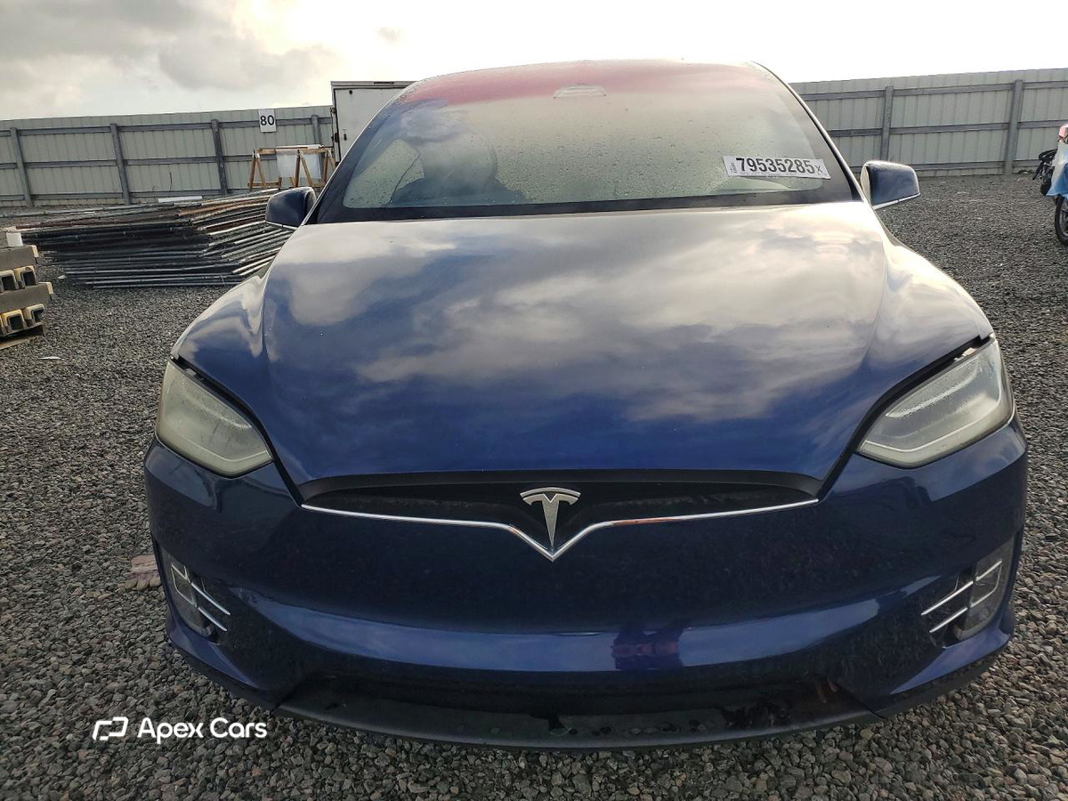 Tesla Model X 2018