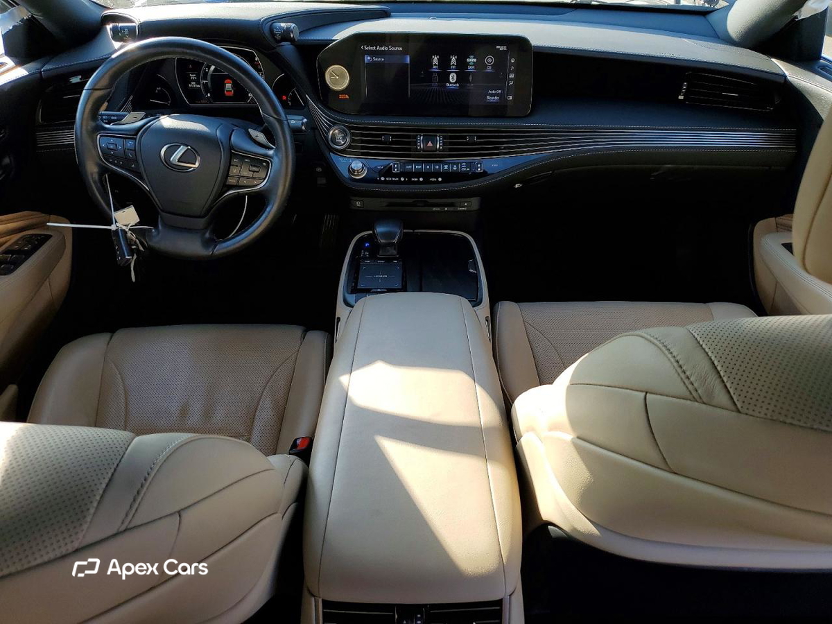 Lexus LS 2021