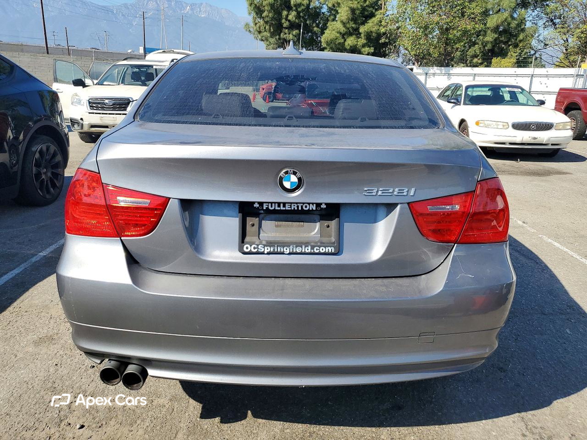 BMW Series 3 2011