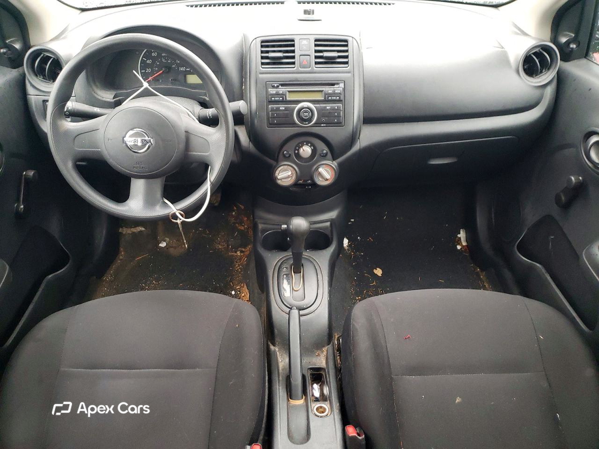 Nissan Versa 2012