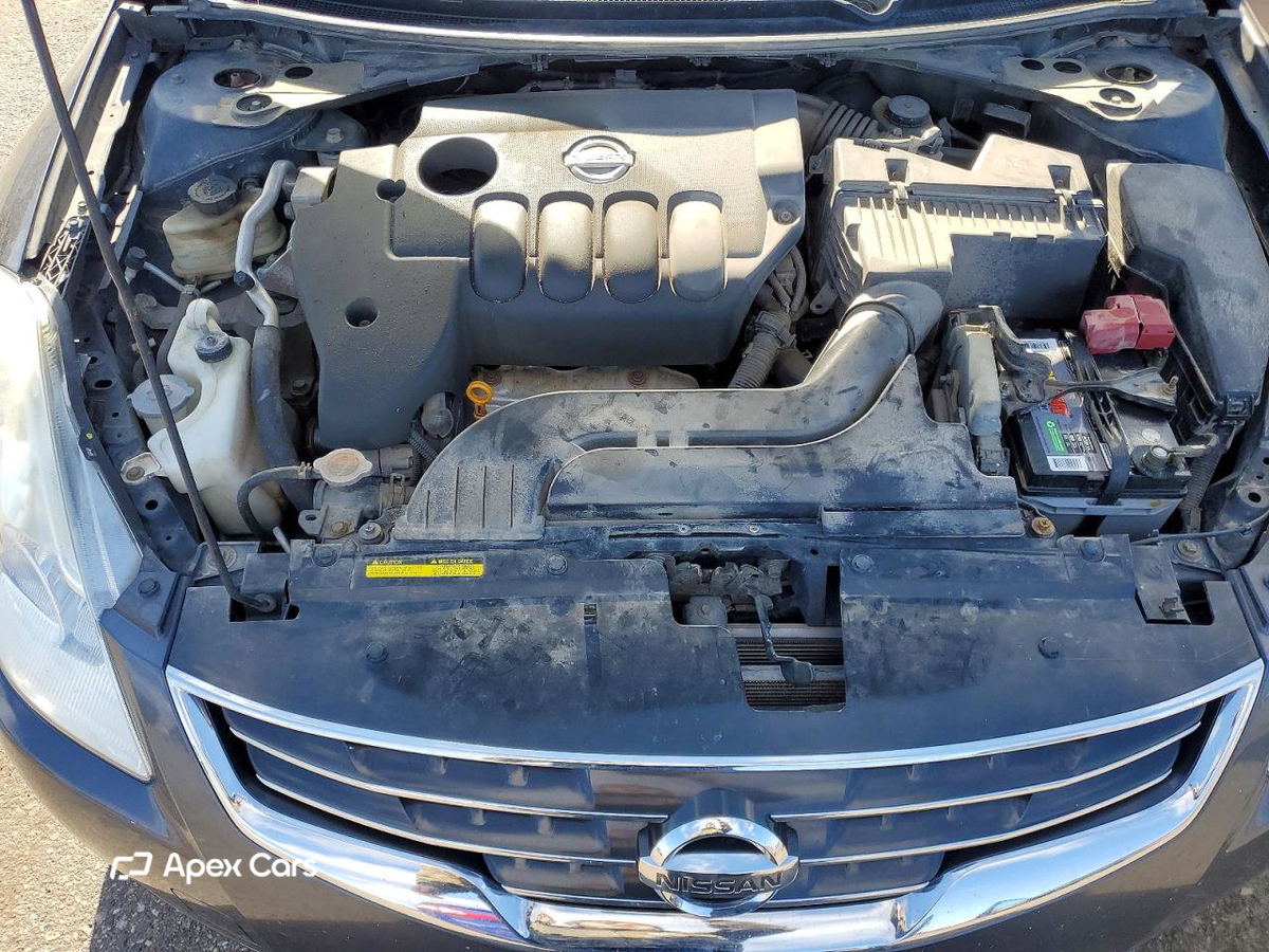 Nissan Altima 2010