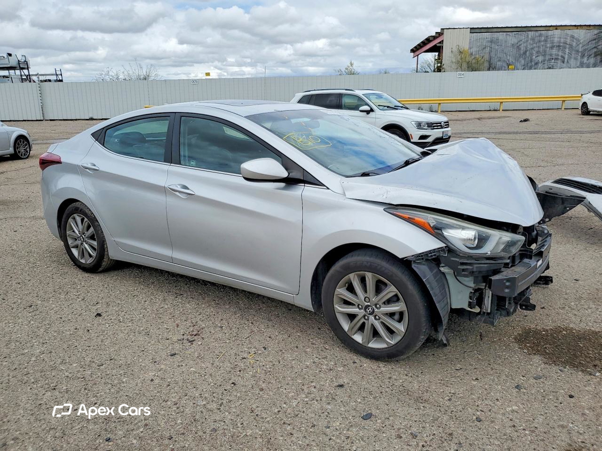 Hyundai Elantra 2015