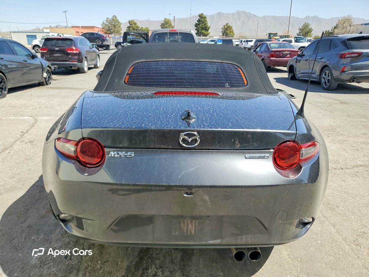 Mazda MX-5 2021