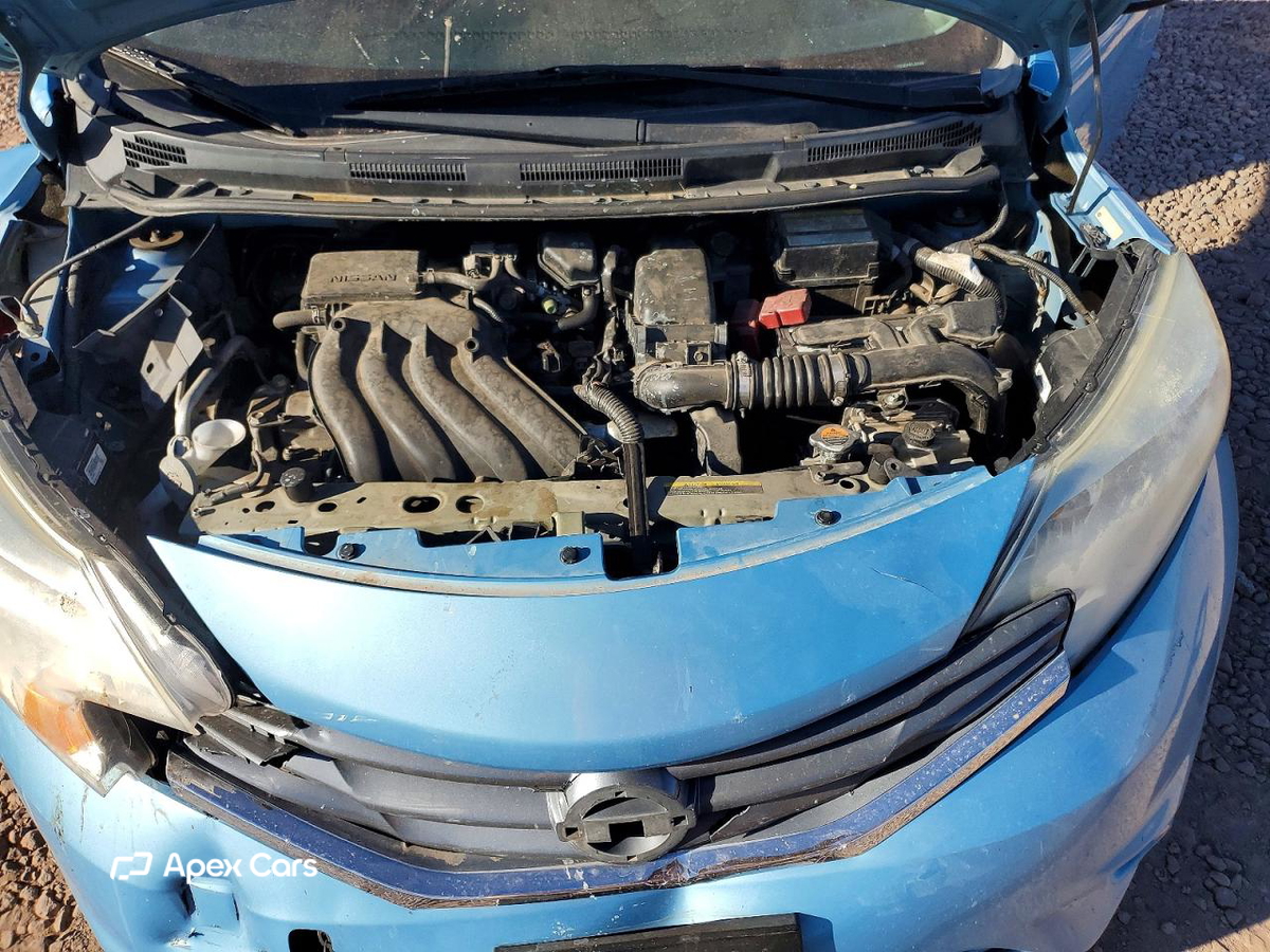 Nissan Versa 2015